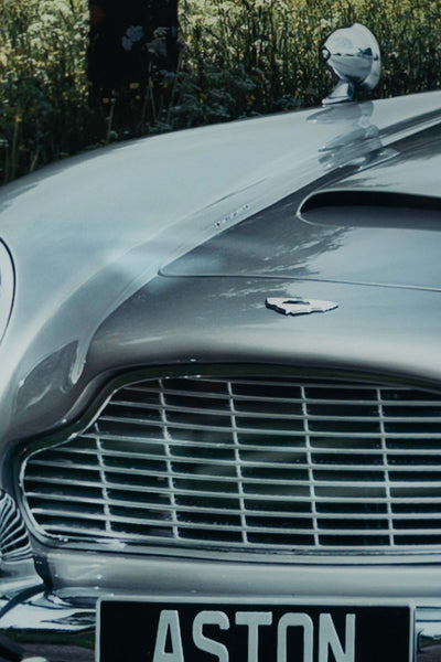 Aston Martin DB5 in Switzerland 350 x 230 cm MASTERPRINT