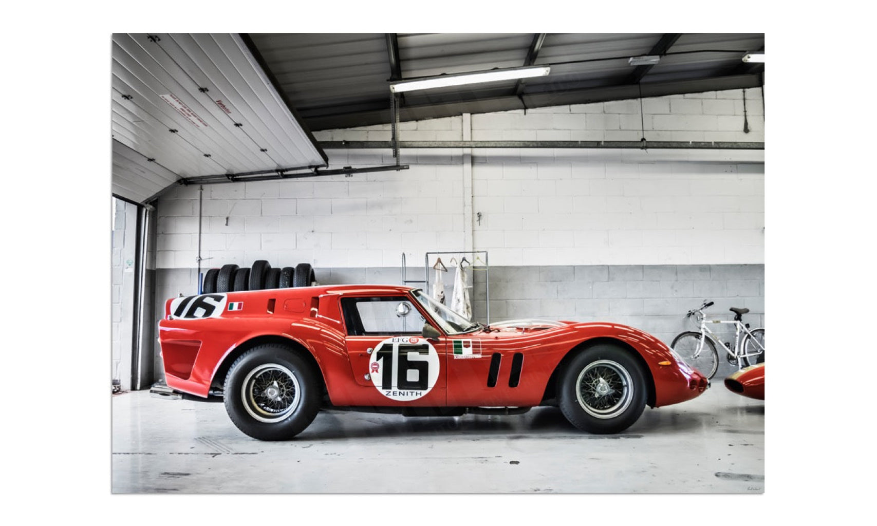 LOOKSMART LS18LM01 Echelle 1/18 | FERRARI 250 GT SWB BREADVAN N 16 24h LE MANS 1962 C. M. ABATE